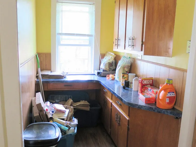 33 Crocker St #2 — Photo 5