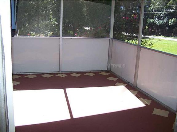 3rd image of 479 Grand Ave