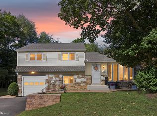 868 Aster Rd, Warminster, PA 18974