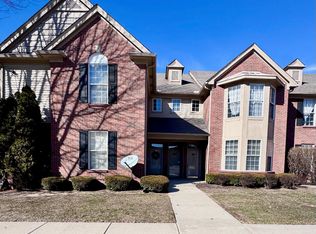 13641 Silver Birch Cir, Shelby Township, MI