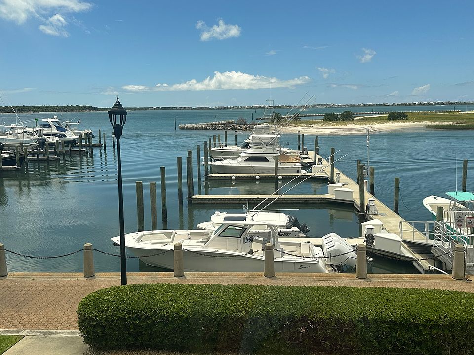 Marina in front. You have to rent your own slip.
