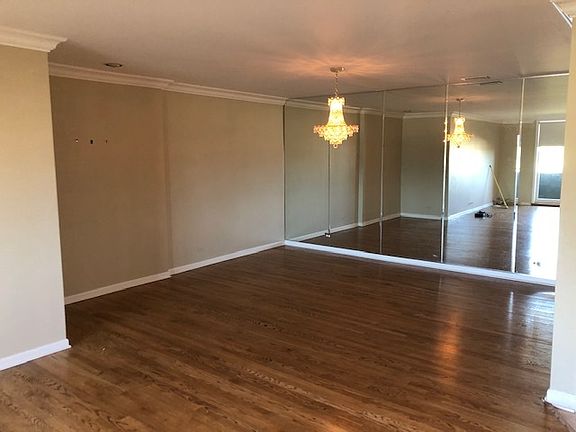 5th image of 4545 W Touhy Ave APT 317