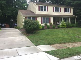 32 Woodhill Dr, Newark, DE 19711
