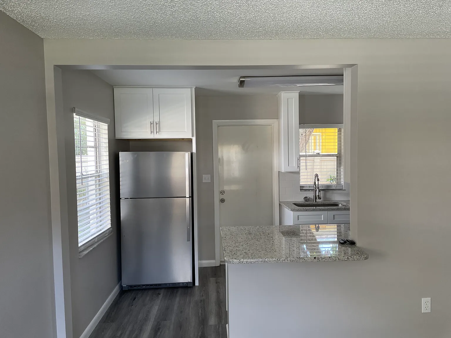 2 bed, 713 sqft, $1,475 — Photo 3