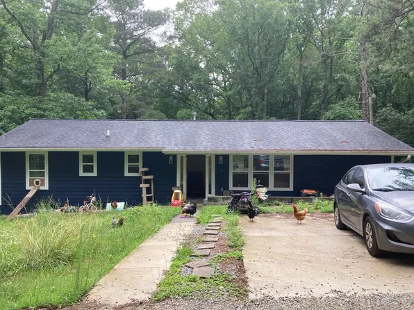 70 Stella Wynn Rd, Newnan, GA 30263