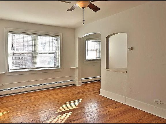 5th image of 1275 N Clarkson St APT 3