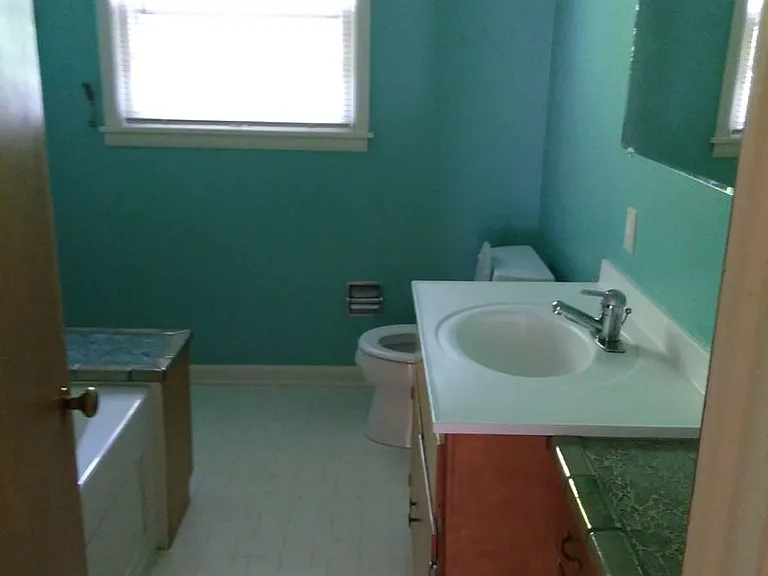 930 S Midvale Blvd — Photo 14
