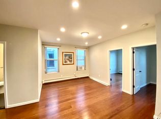 25-17 45th St #2, Astoria, NY 11103