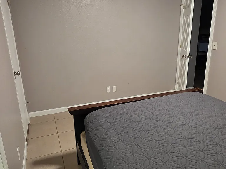 1813 W Shiprock St — Photo 3