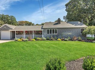799 Sycamore Ave, Bohemia, NY 11716