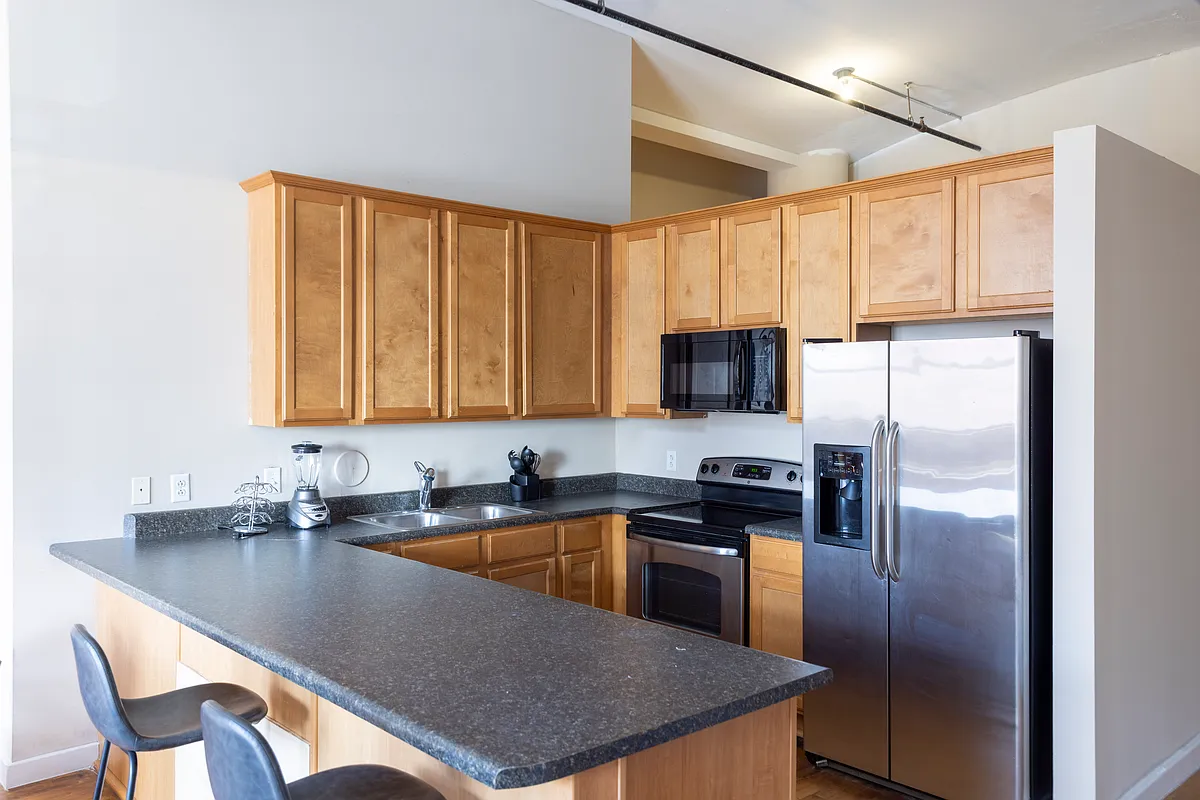 Building Photo - 1400 Washington Ave #3