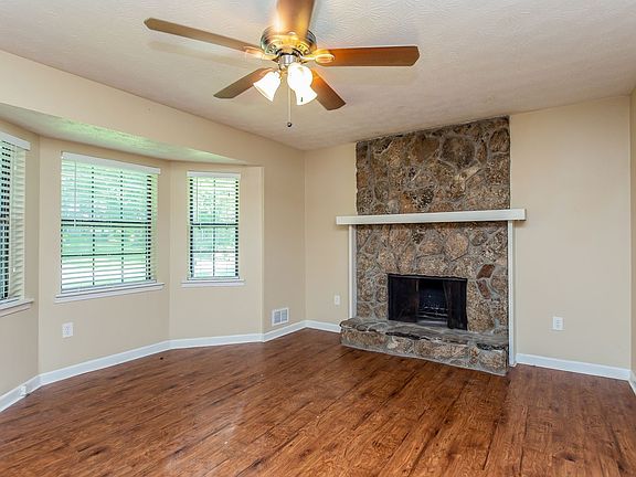 3rd image of 3126 Gwinnstone Cir