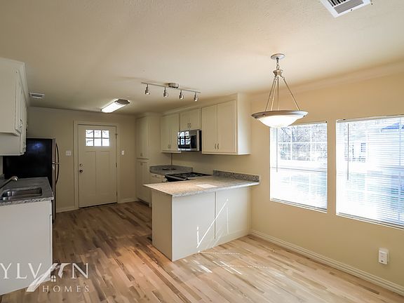 4th image of 115 Jim St