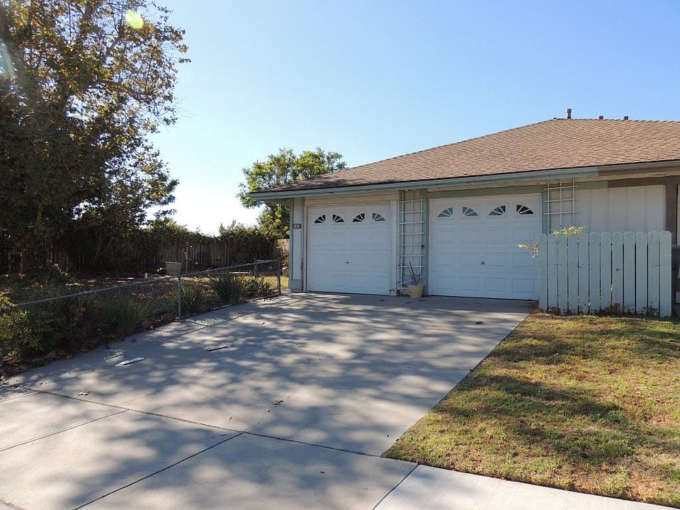1st image of 741 Hacienda Dr