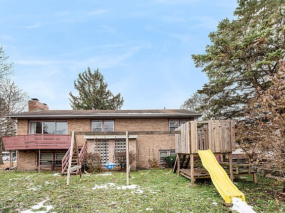 5th image of 1060 Westlake Woods Dr