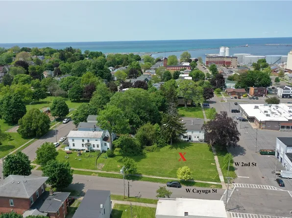 33/37 W Cayuga St, Oswego, NY 13126