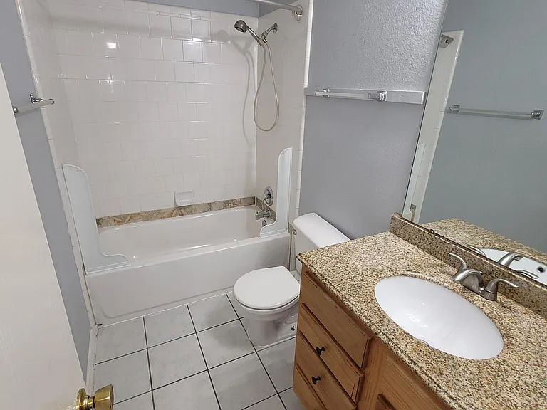 1101 Springcreek Dr — Photo 18