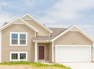 3608 Durham Ln, Mishawaka, IN 46545