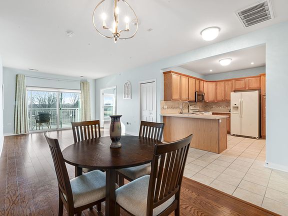 5th image of 2692 Stone Cir Unit 209