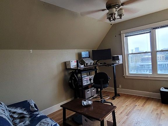 2nd image of 532 E Glover Ave