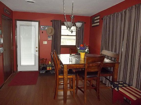 5th image of 410 N Steuben Ave