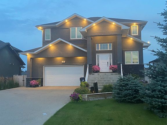 3rd image of 76 Emerald Ridge E