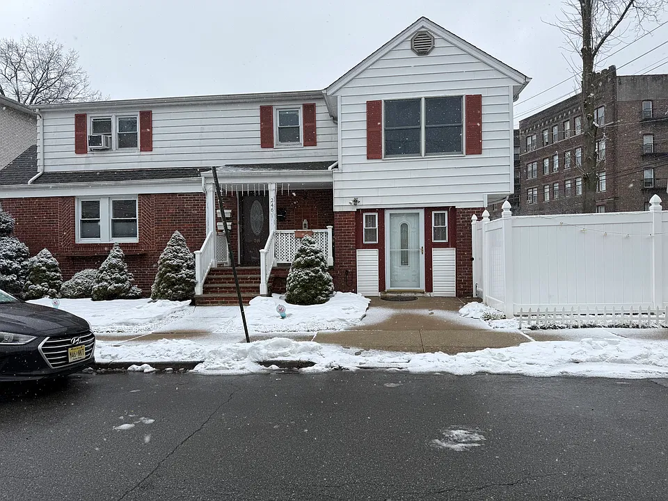 246 Grant Ave #2