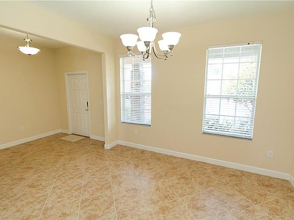 3rd image of 2724 Lantern Hill Ave