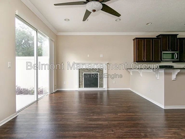 9426 Silver Buttonwood St — Photo 7