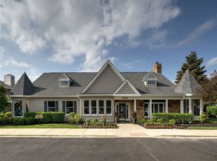 1652 Brookdale Rd #1726-12, Naperville, IL 60563