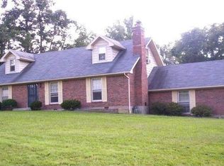 209 Sandy Dr, Shepherdsville, KY 40165