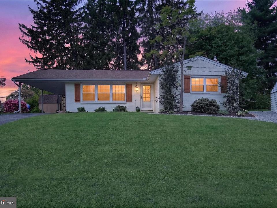 1st image of 77 Hillside Cir