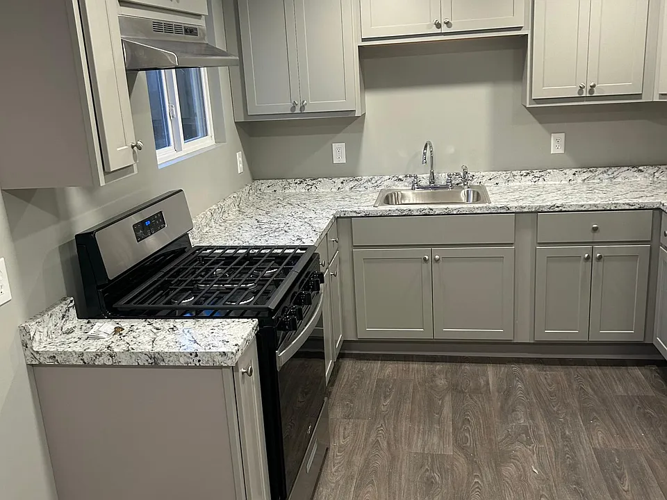115 Hamilton Rd
