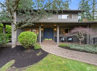 15018 NE 10th Pl, Bellevue, WA