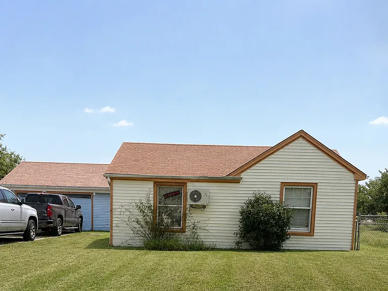 803 Valley Rd #A — Photo 1