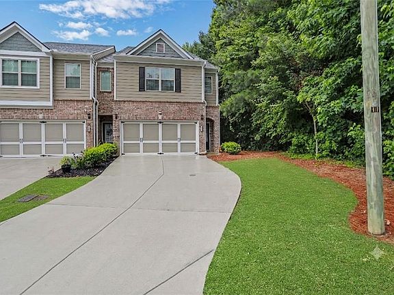 2nd image of 101 Trailview Ln
