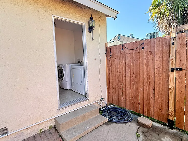 7720 Lubao Ave — Photo 13