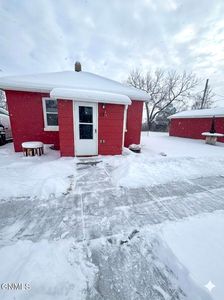 111 7th St N, New Salem, ND, 58563