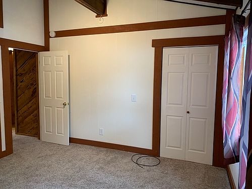 5th image of 1037 Marjorie St #1
