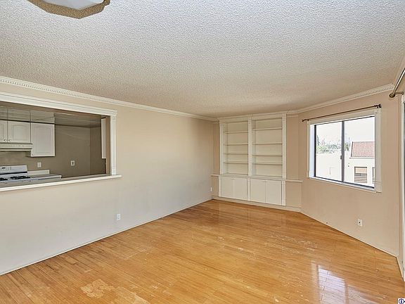 2nd image of 1119 Albany St APT 333