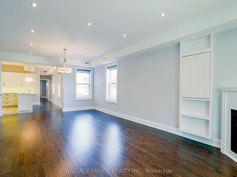 148 Carlaw Ave #UPPER — Photo 27
