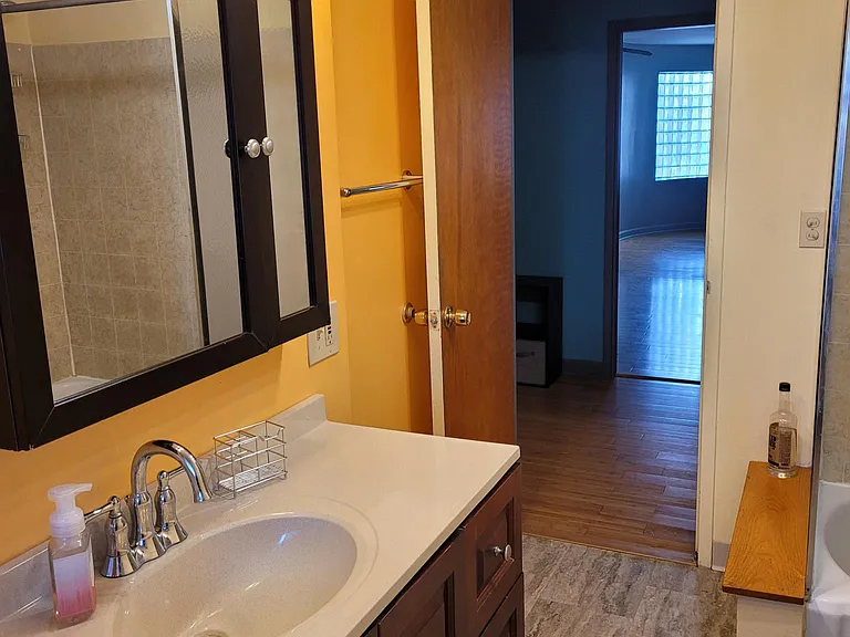 3044 W Addison St #2 — Photo 16