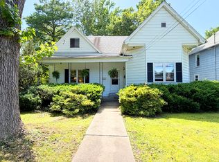 404 N Springer St, Carbondale, IL 62901