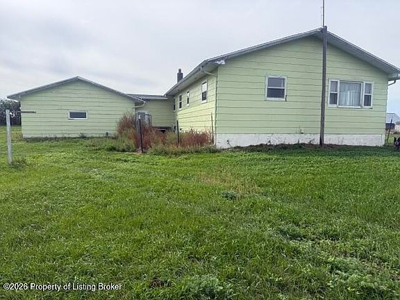3rd image of 6725 76th Ave SW
