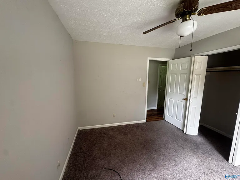 109 Carol Dr — Photo 12