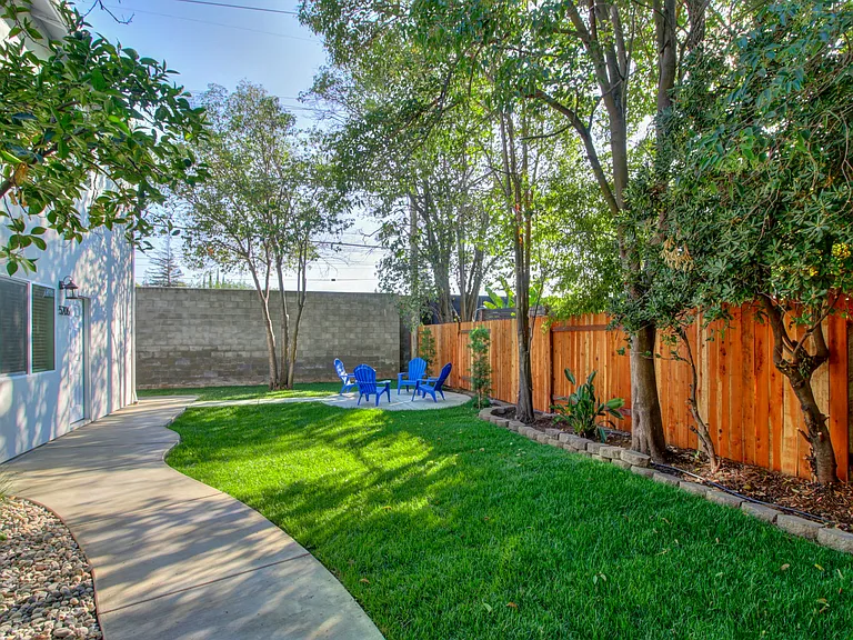 5204 Q St — Photo 18