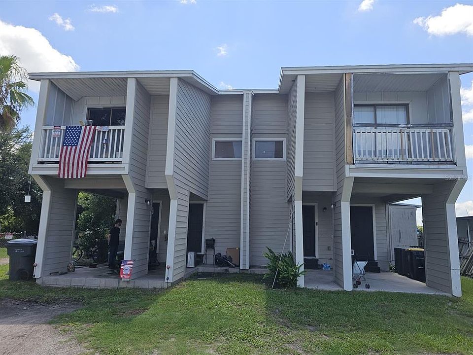 1st image of 1108 COUNTRY CLUB LANE