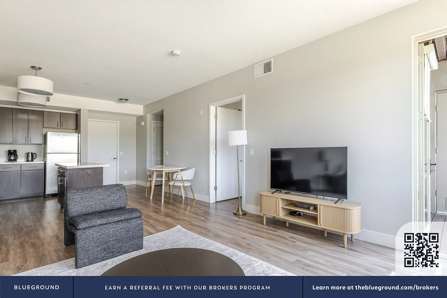 1 bed, 1.0 bath, 754 sqft, $4,610 — Photo 3
