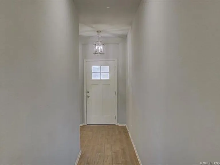 7012 S Elder Ave — Photo 3