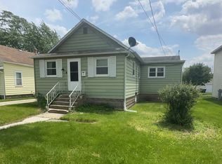 165 W Maple St, Coal City, IL 60416
